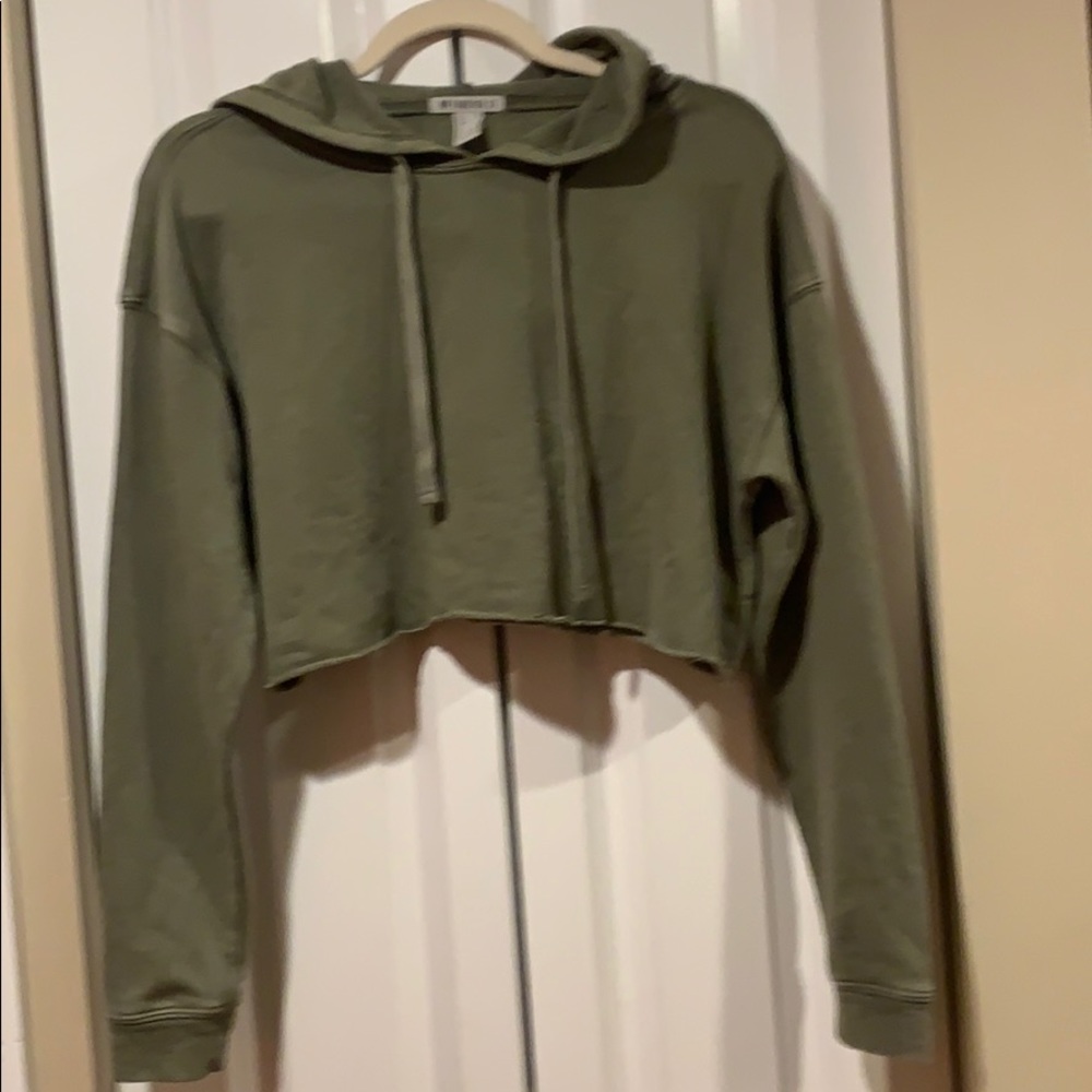 Cropped hoodie